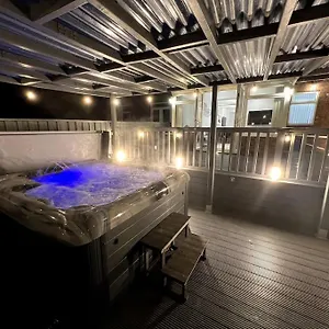 Numero Venti Aparthouse Wifi Parking Hot Tub , Newcastle upon Tyne United Kingdom